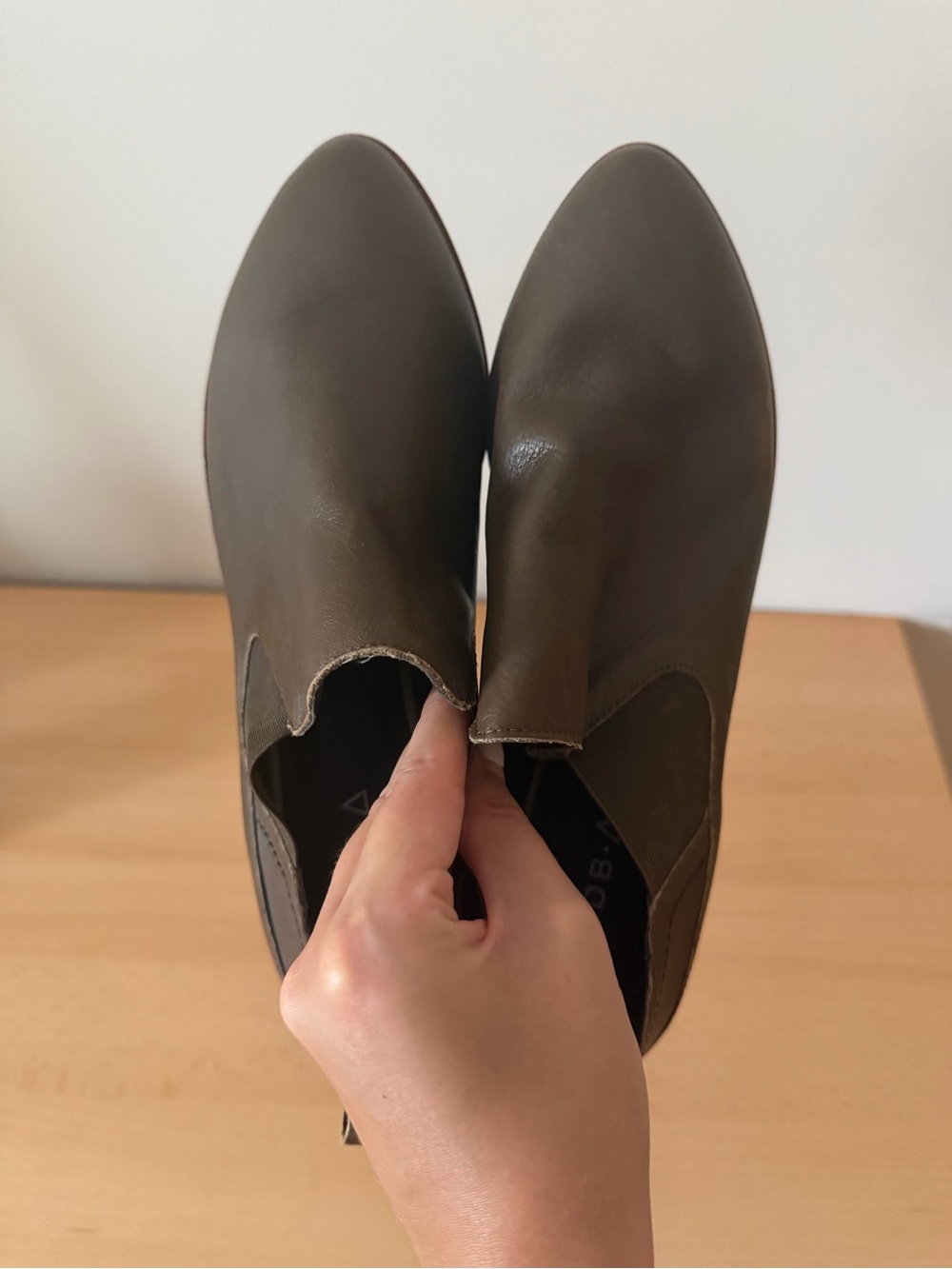 Kelsi Dagger Brooklyn Brown Leather Chelsea Ankle Booties Size 8